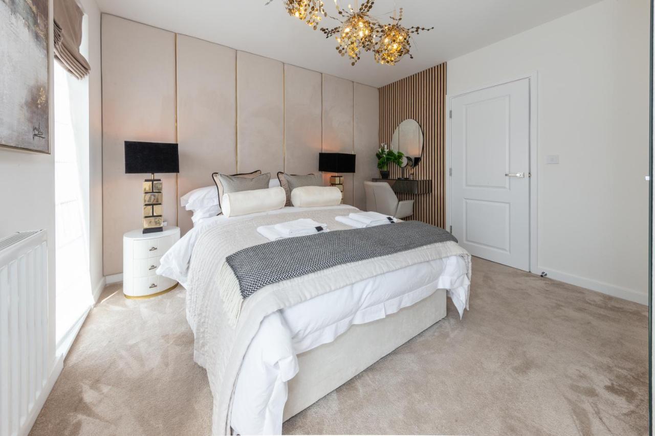 Cozen Villa Edgware Eksteriør billede